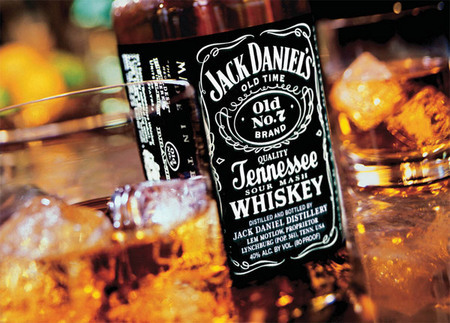 Ви́ски (англ. whisky или whiskey) — крепкий ароматный алкогольный напиток