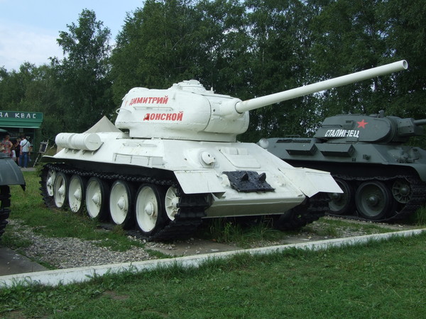 Русские танки №63 - Т-34-85 зимний камуфляж