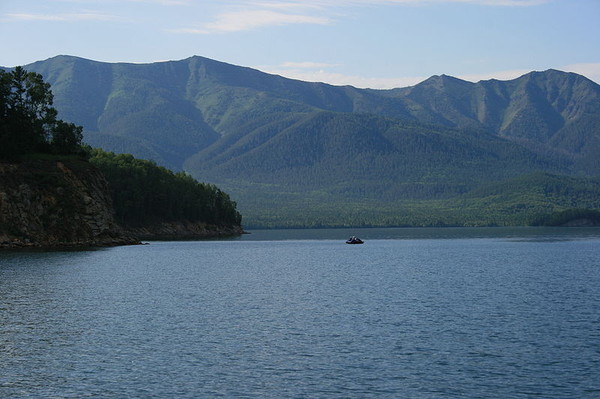 Озеро Байкал, крупнейший природный резервуар пресной воды на планете
