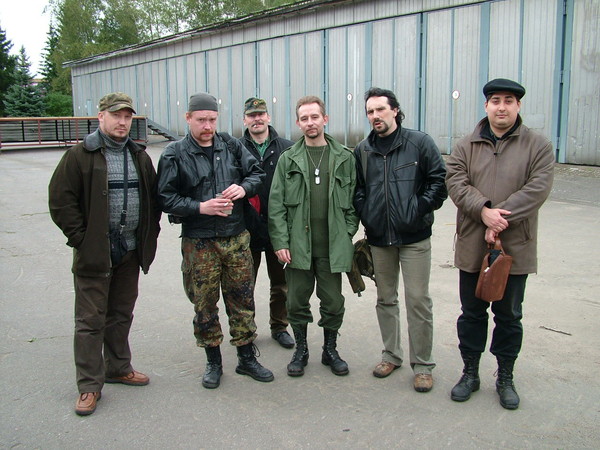 Группа подставных леваков и мелких "голубых" сексотов угрожали совершить 29 октября 2011 г. провокацию против музея "Казаки в борьбе с большевизмом" в Подольске, а потом объявили это веселой "ШУТКОЙ" неоцененной антикоммунистами. I-1497