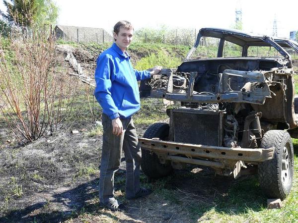 Посиделки в гараже сузуковода...