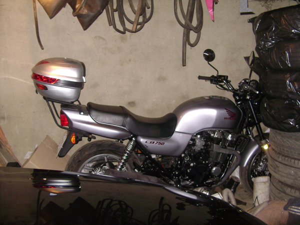 Багажник для Honda vn750