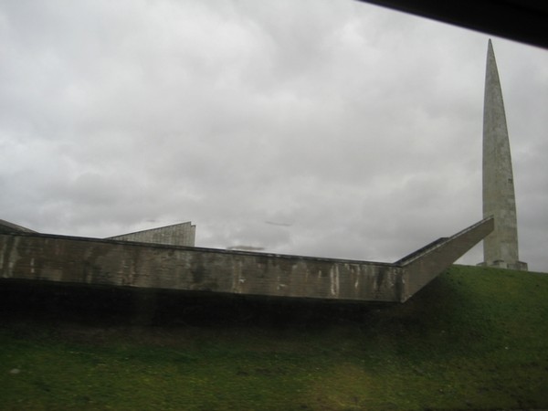 i-351.jpg