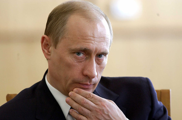 Путин и ботокс... Следы налицо 