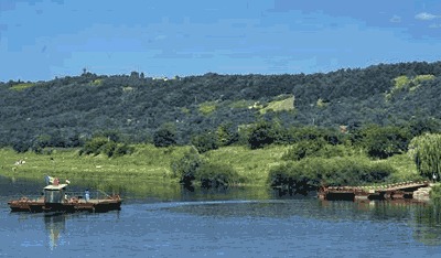 Паромная переправа. Сороки. Фото Буланова.