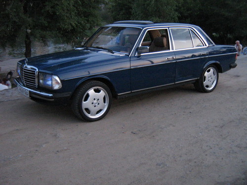 Mercedes w123 r17