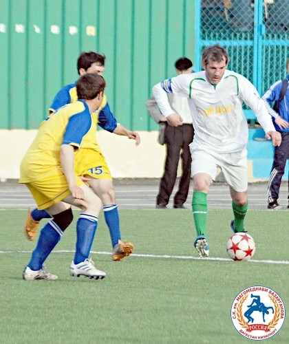 Бувайсар Сайтиев принял участие в чемпионате Дагестана по футболу