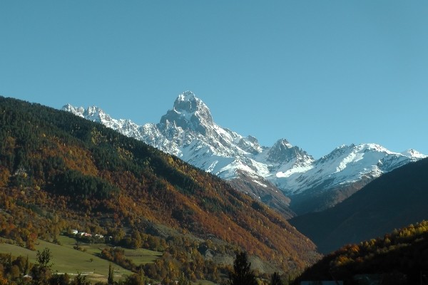 http://content.foto.mail.ru/mail/geowit/1716/h-1788.jpg