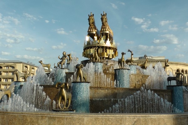 http://content.foto.mail.ru/mail/geowit/1716/h-1823.jpg