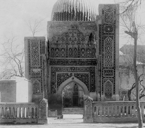 Вход в мавзолей Гур-Эмир в начале ХХ века