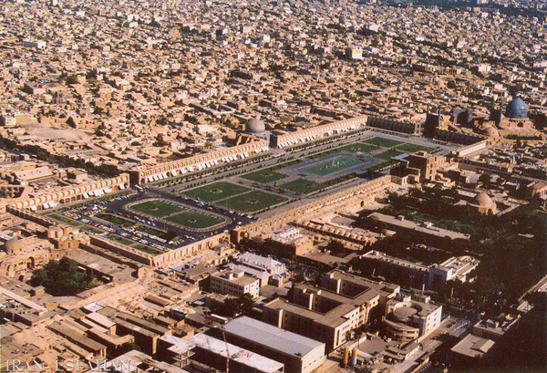 Площадь Имама Хомейни с высоты птичьего полета (фото Г. Араба)