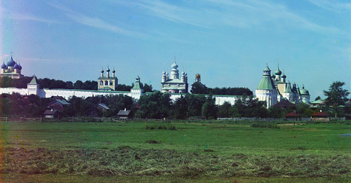 Борисоглебский монастырь в начале XX века (фото С.М. Прокудина-Горского)