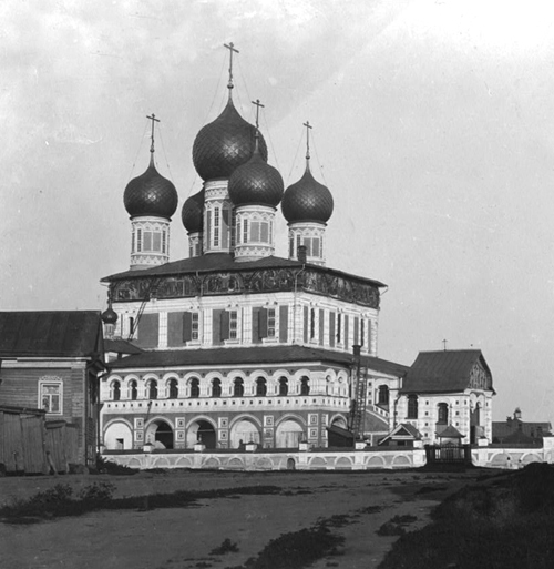 Воскресенский собор Борисоглебского монастыря в начале XX века