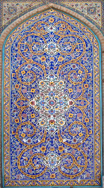 Из серии «Персидские узоры». Мозаика на фасаде мечети Имама Хомейни (мечети Шаха).