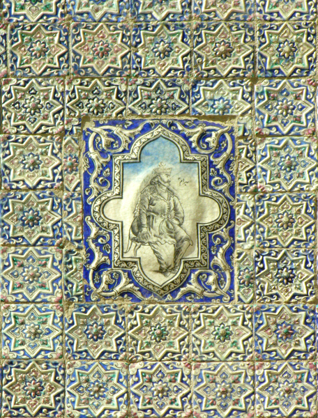 Из серии «Персидские узоры». Мозаика на стене Уголка Карим-хана в Голестане.