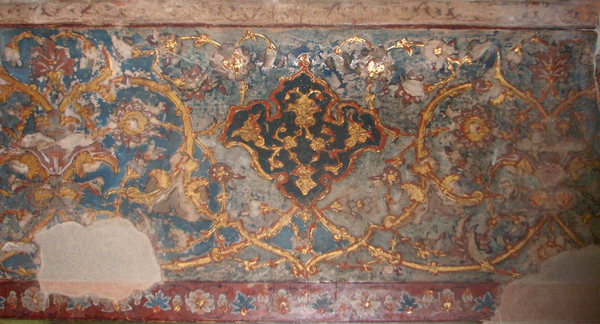 Из серии «Персидские 
узоры». Фрагмент настенной росписи дворца Хашт Бехешт.