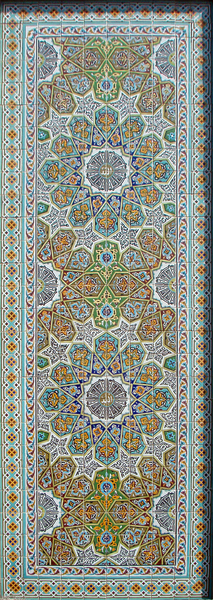 Из серии «Персидские узоры». Мозаика на входе в мечеть Алгафор.