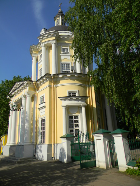 Владимирский храм в Виноградово