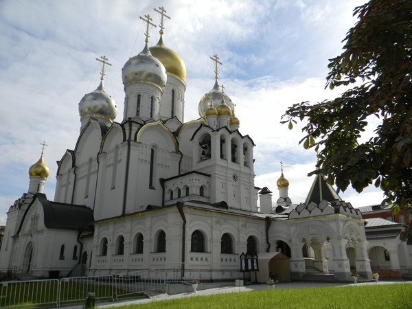 Зачатьевский монастырь