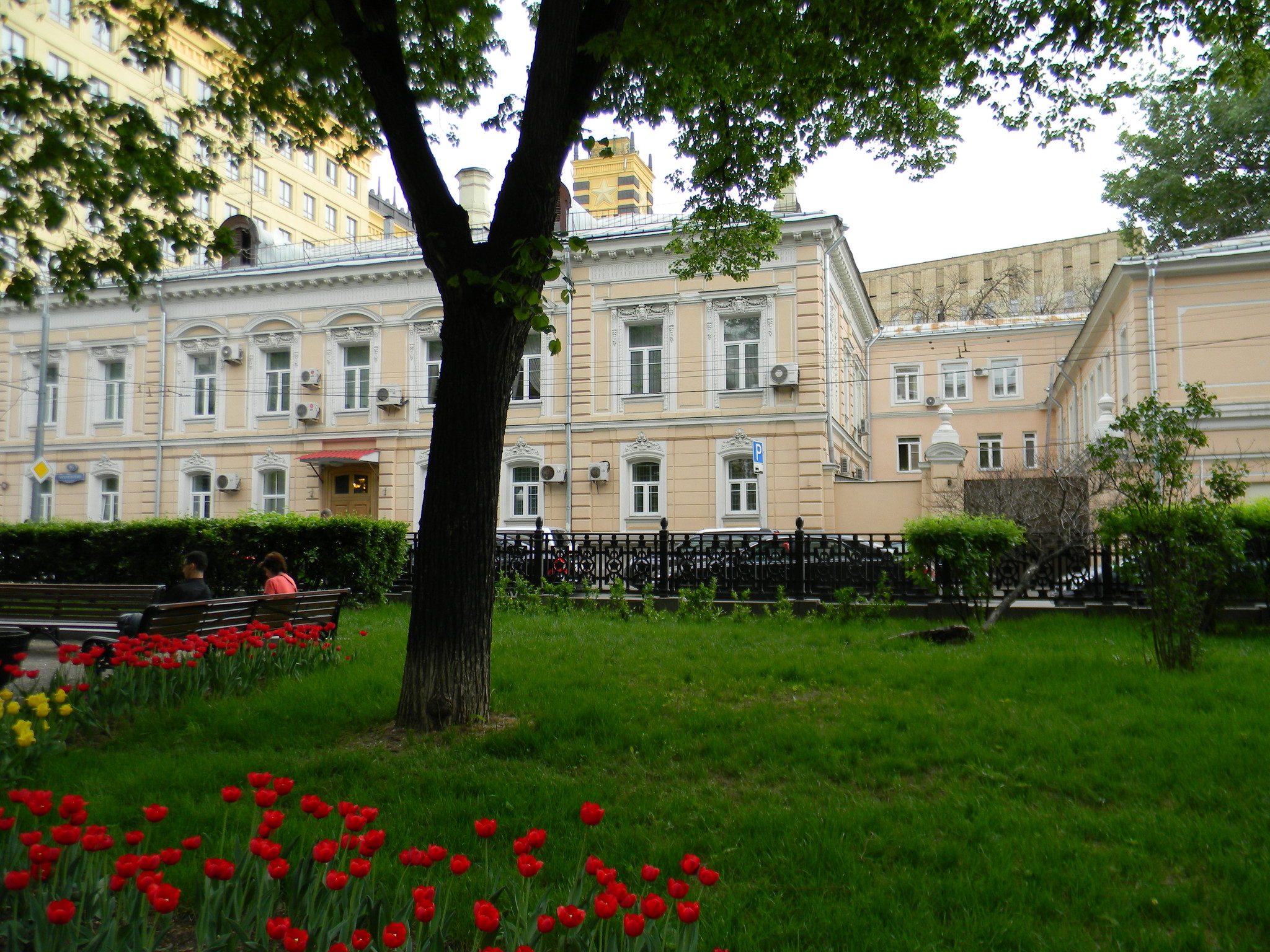 Гоголевский бульвар, дом 16