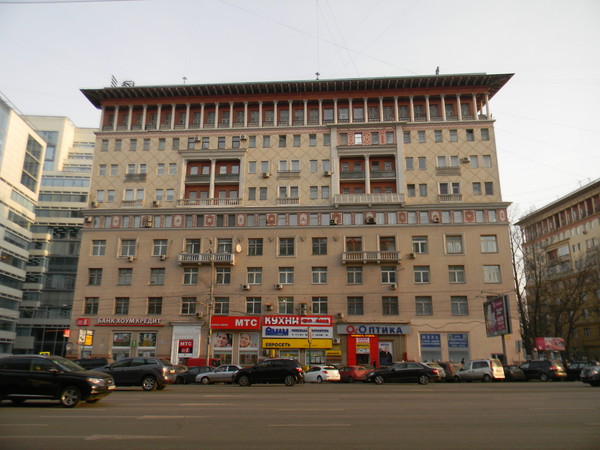 Самый короткий день на улице Земляной Вал