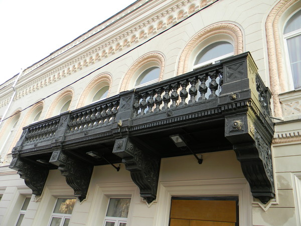 Балкон (Гоголевский бульвар, дом 14)