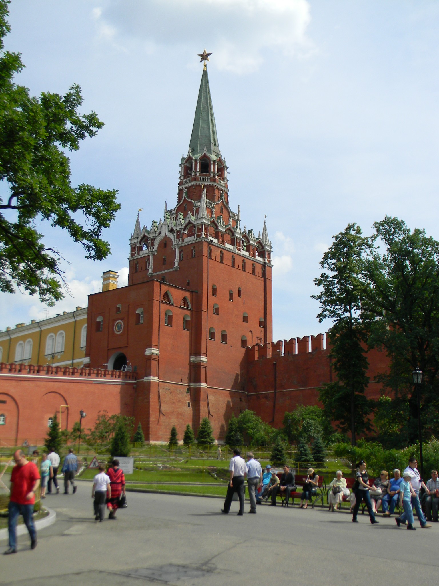 Троицкая башня