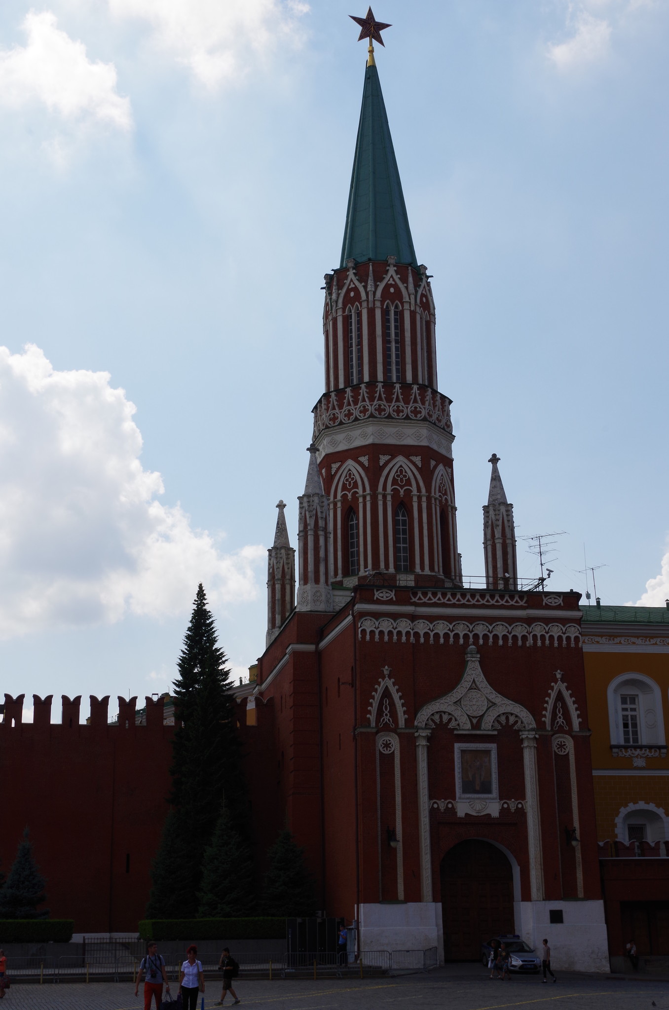 Никольская башня