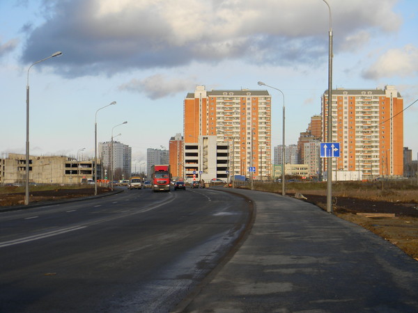 Дублёр Дмитровского шоссе в районе Северный