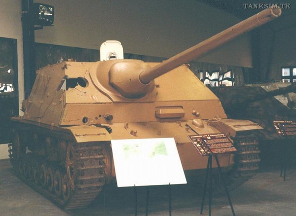 Jagdpanzer IV L/70(A) (Zwischenlosung), музей Saumur