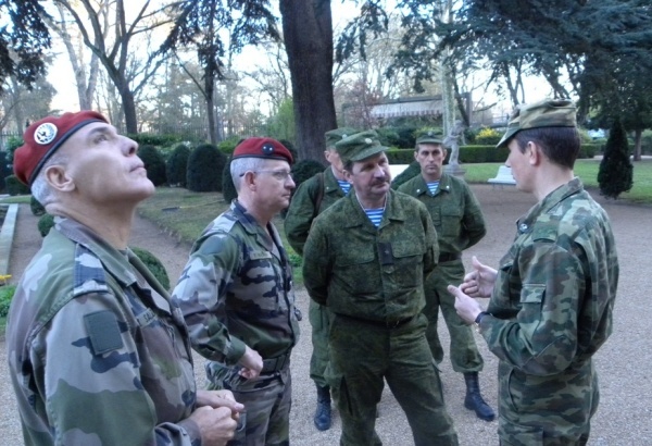 http://content.foto.mail.ru/mail/pressclub_mo/_blogs/i-130.jpg