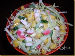 Крабовый салат с капустой и огурцом 